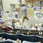 Load image into Gallery viewer, Honeybee in the Bowie sale ring
